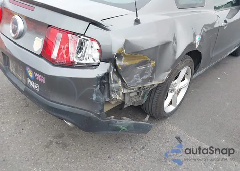 2010 Ford Mustang Gt z USA, uszkodzony, nr VIN 1ZVBP8CH5A5131852